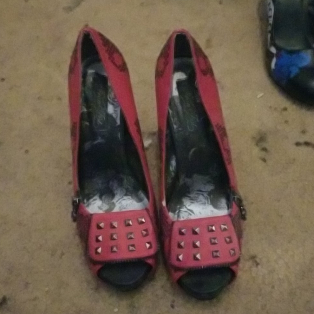 Red iron fist shoes
